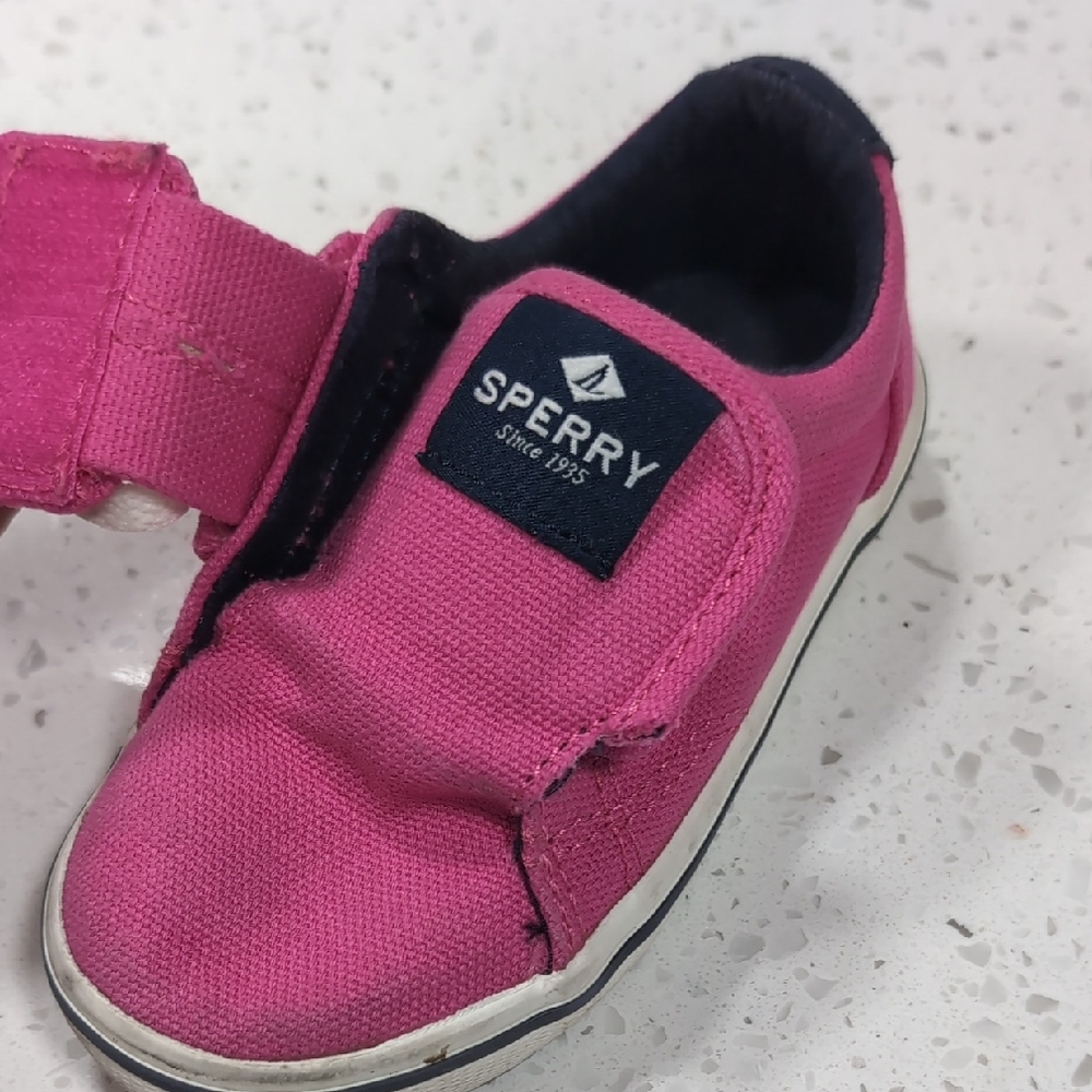 Sperry Kids Fuchsia Canvas Sneakers